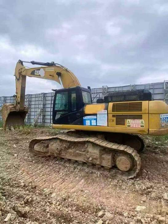 Buy Caterpillar 340D2L Used Excavator / 1