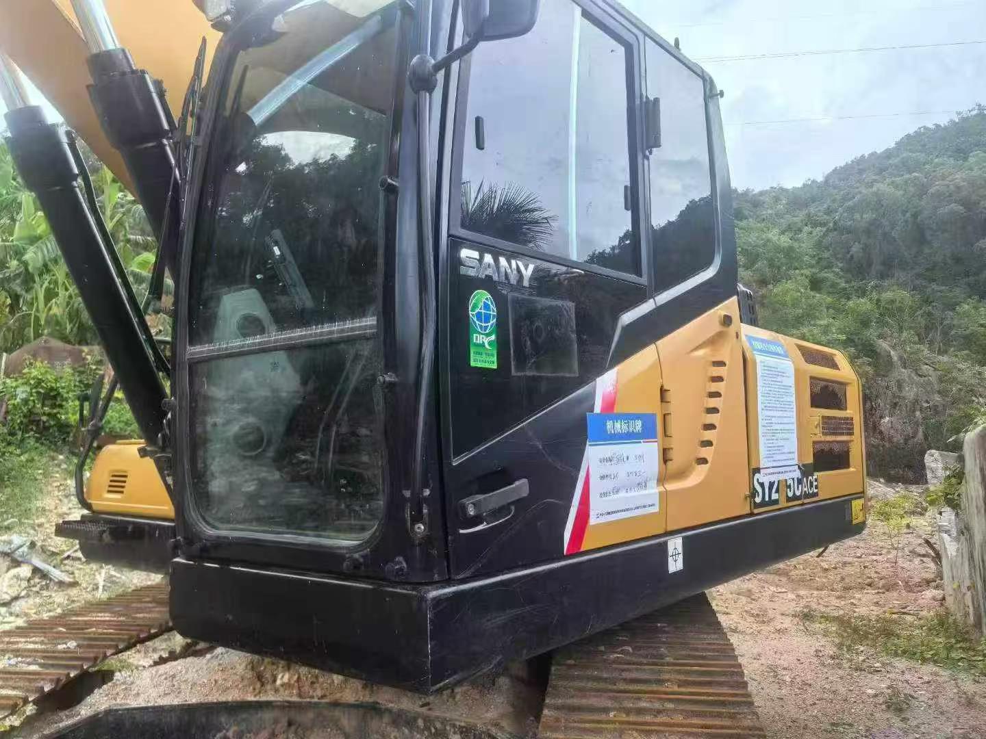 شراء حفارة Sany SY205C مستعملة / 2