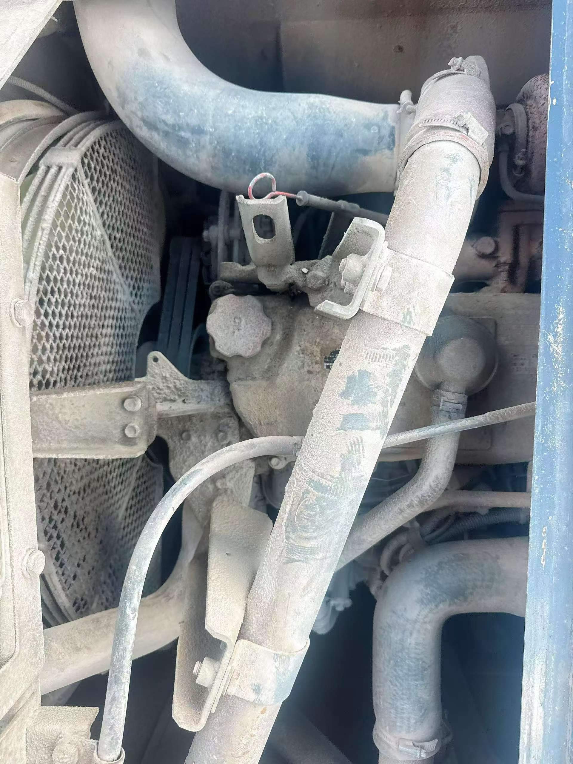 شراء حفارة Hitachi ZX330-3 مستعملة / 5
