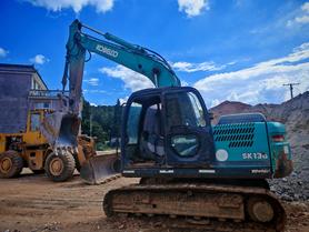 Buy Kobelco SK130 Used Excavator / 2 Buy Kobelco SK130 Used Excavator / 2