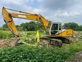 Buy Kato 820-3SP Used Excavator / 2 Buy Kato 820-3SP Used Excavator / 2