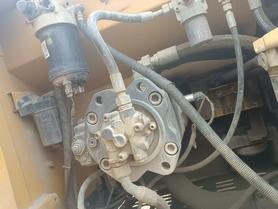 Buy XCMG LW200 Used Excavator / 2 Buy XCMG LW200 Used Excavator / 2