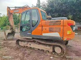 Buy Doosan S130W-3 Used Excavator / 4 Buy Doosan S130W-3 Used Excavator / 4