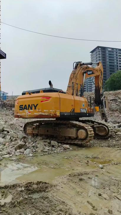 Buy Sany SY750H Used Excavator / 1