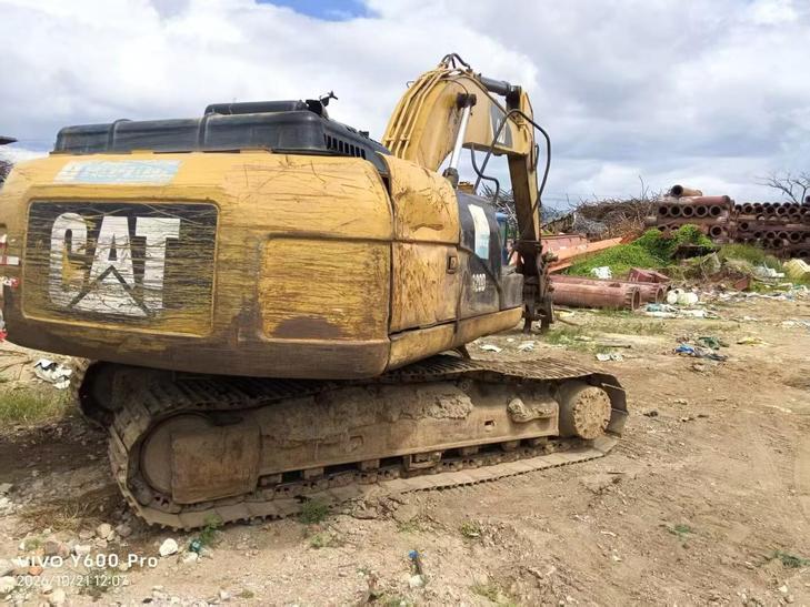 Buy Caterpillar 320D Used Excavator / 1
