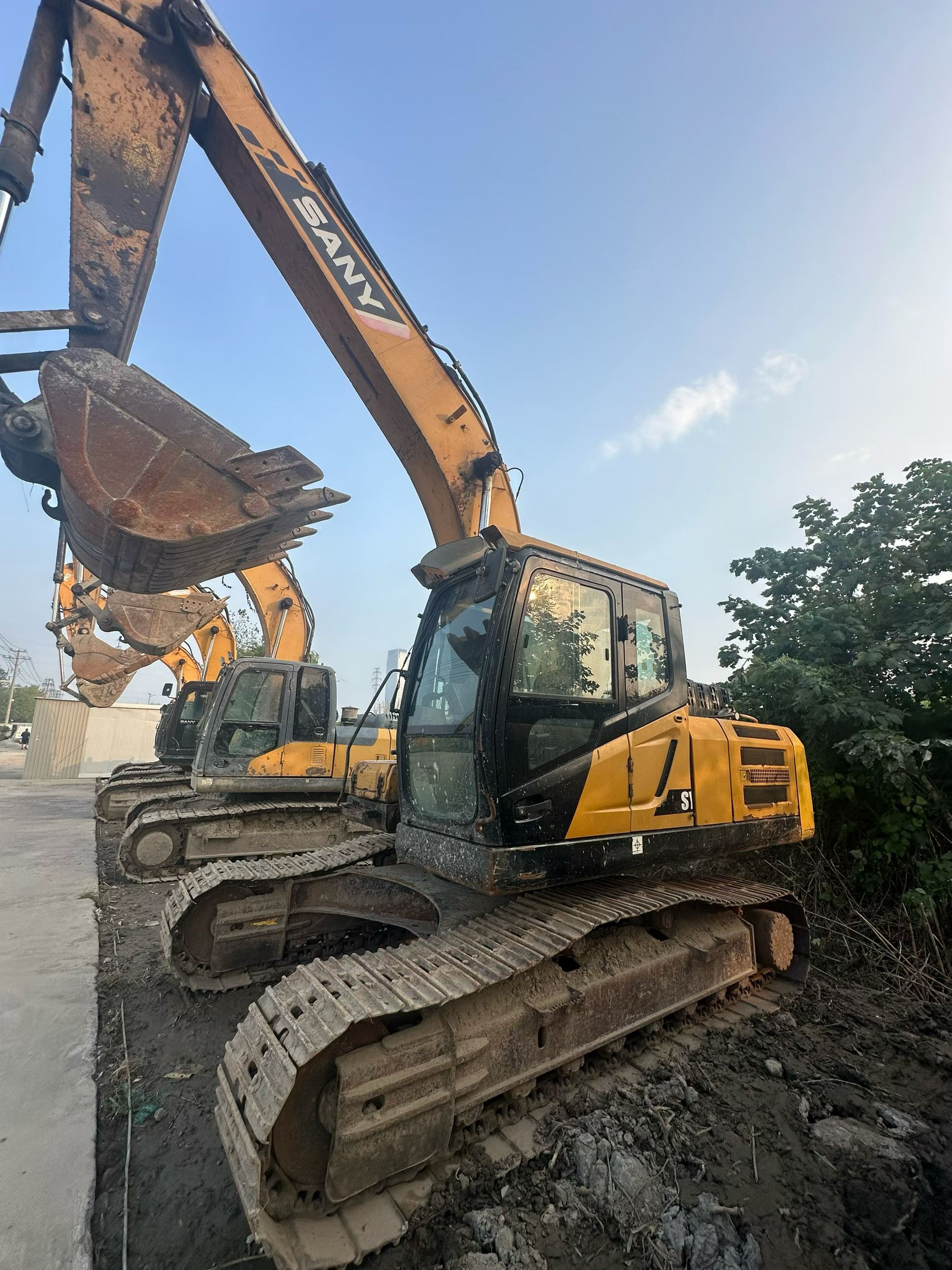 Buy Sany SY215H Used Excavator / 3