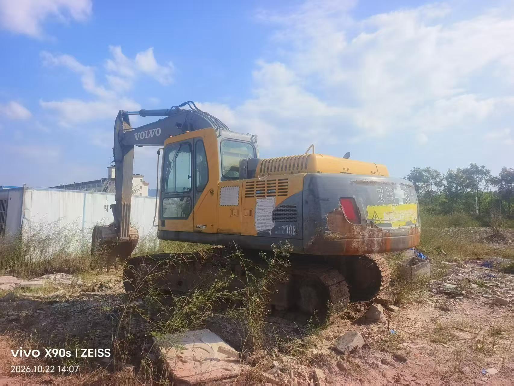 Buy Volvo EC210B Used Excavator / 2