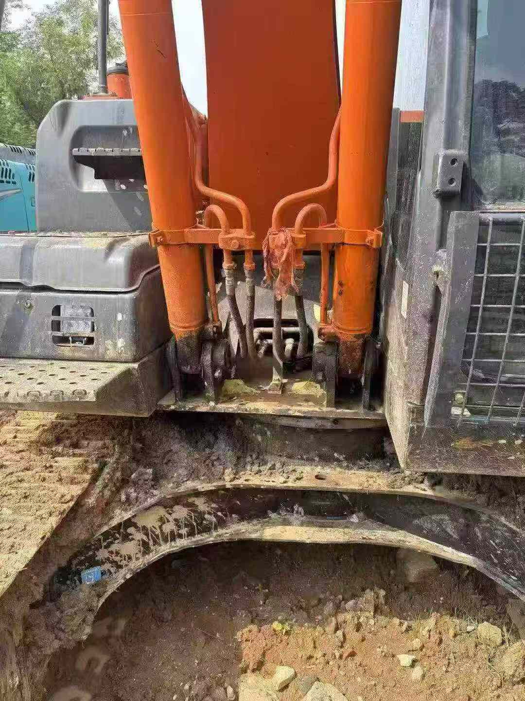 Buy Hitachi ZX130-5A Used Excavator / 9