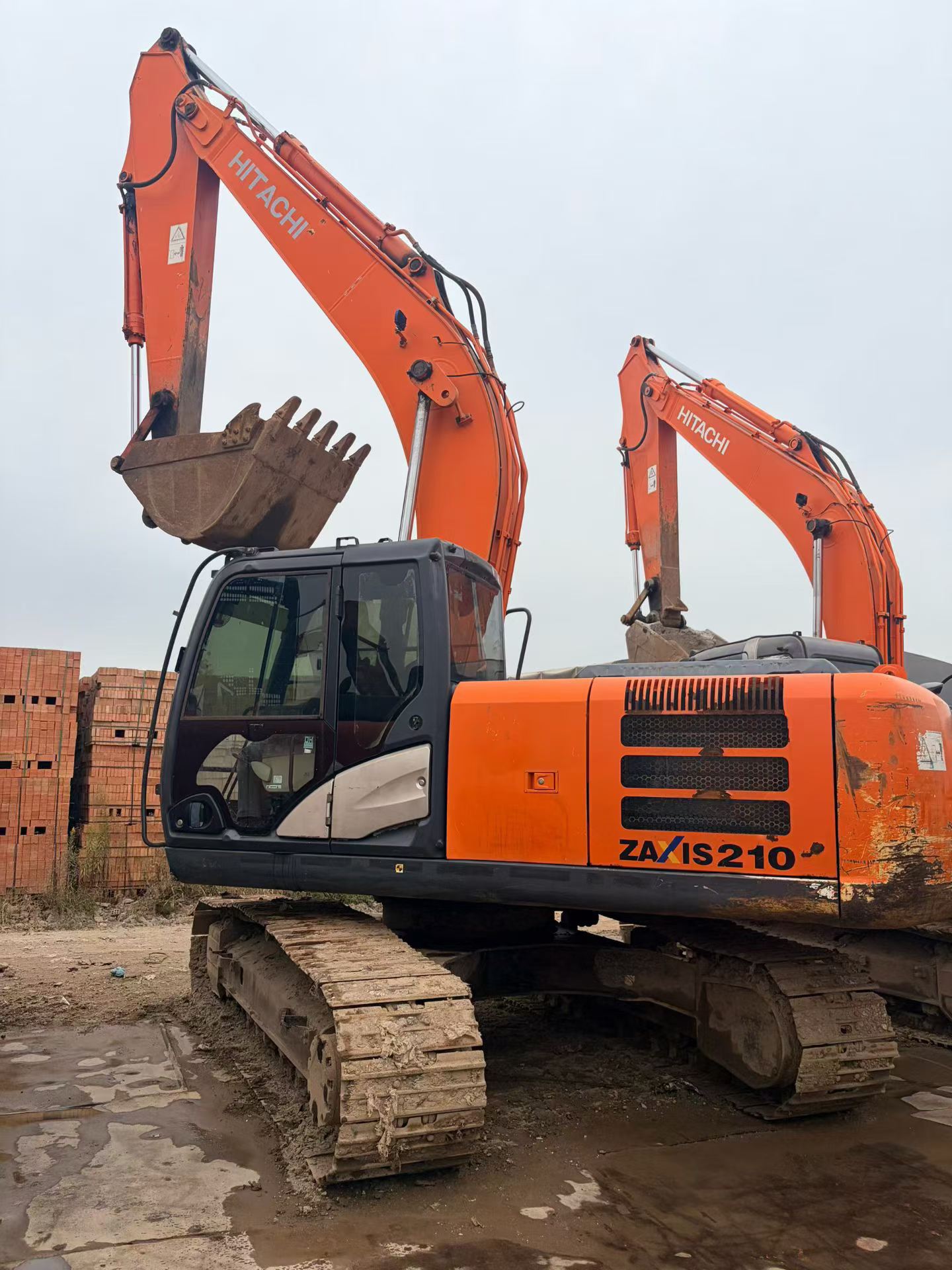 Buy Hitachi ZX200-5G Used Excavator / 9