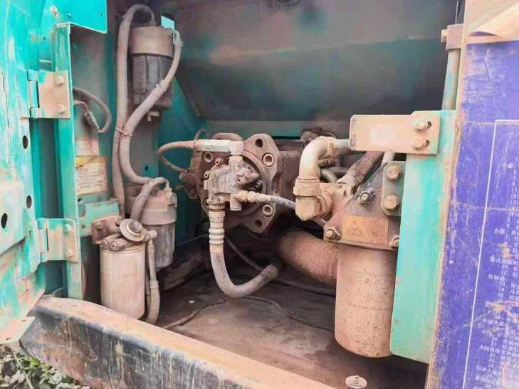 Buy Kobelco SK200 Used Excavator / 1