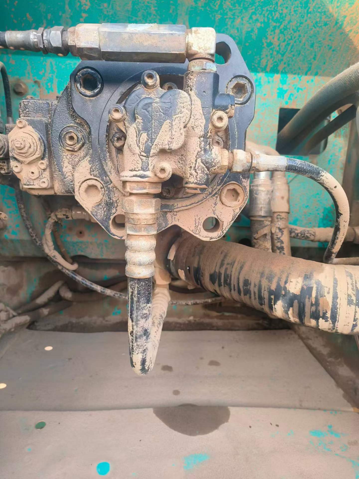 Buy Kobelco SK200-8 Used Excavator / 6