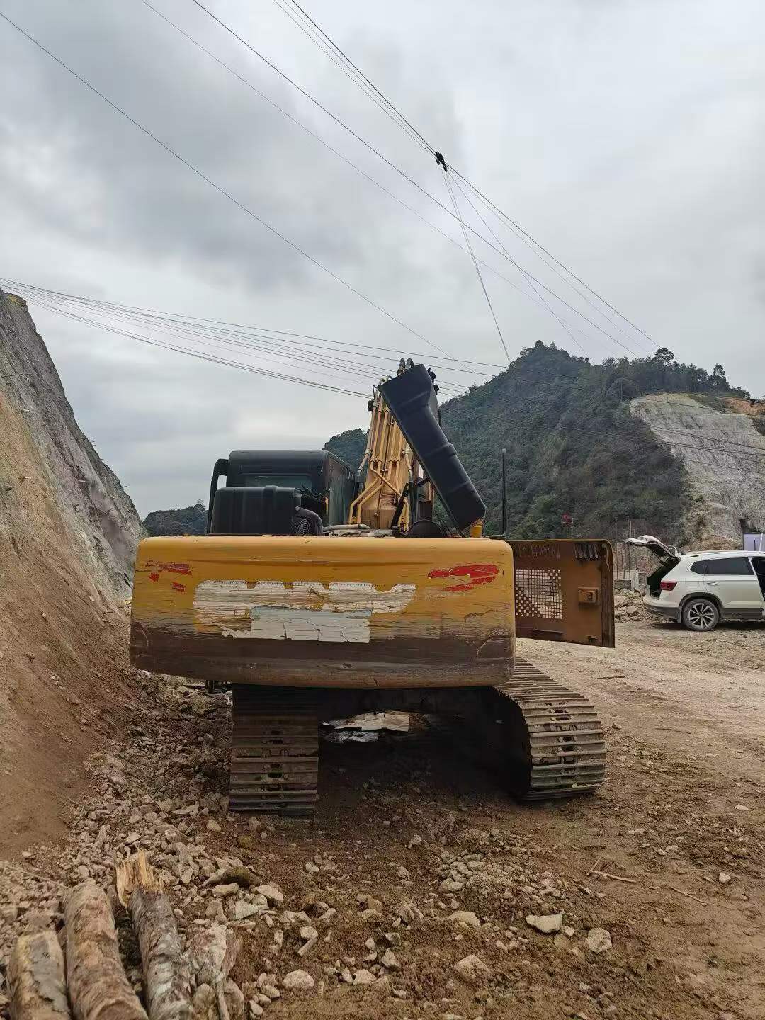 Buy Sany SY205C Used Excavator / 2