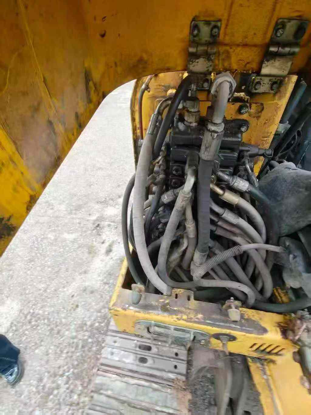 Buy XCMG LW60G Used Excavator / 2