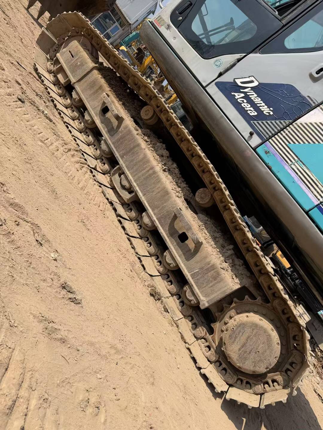 Buy Kobelco SK200-2 Used Excavator / 5