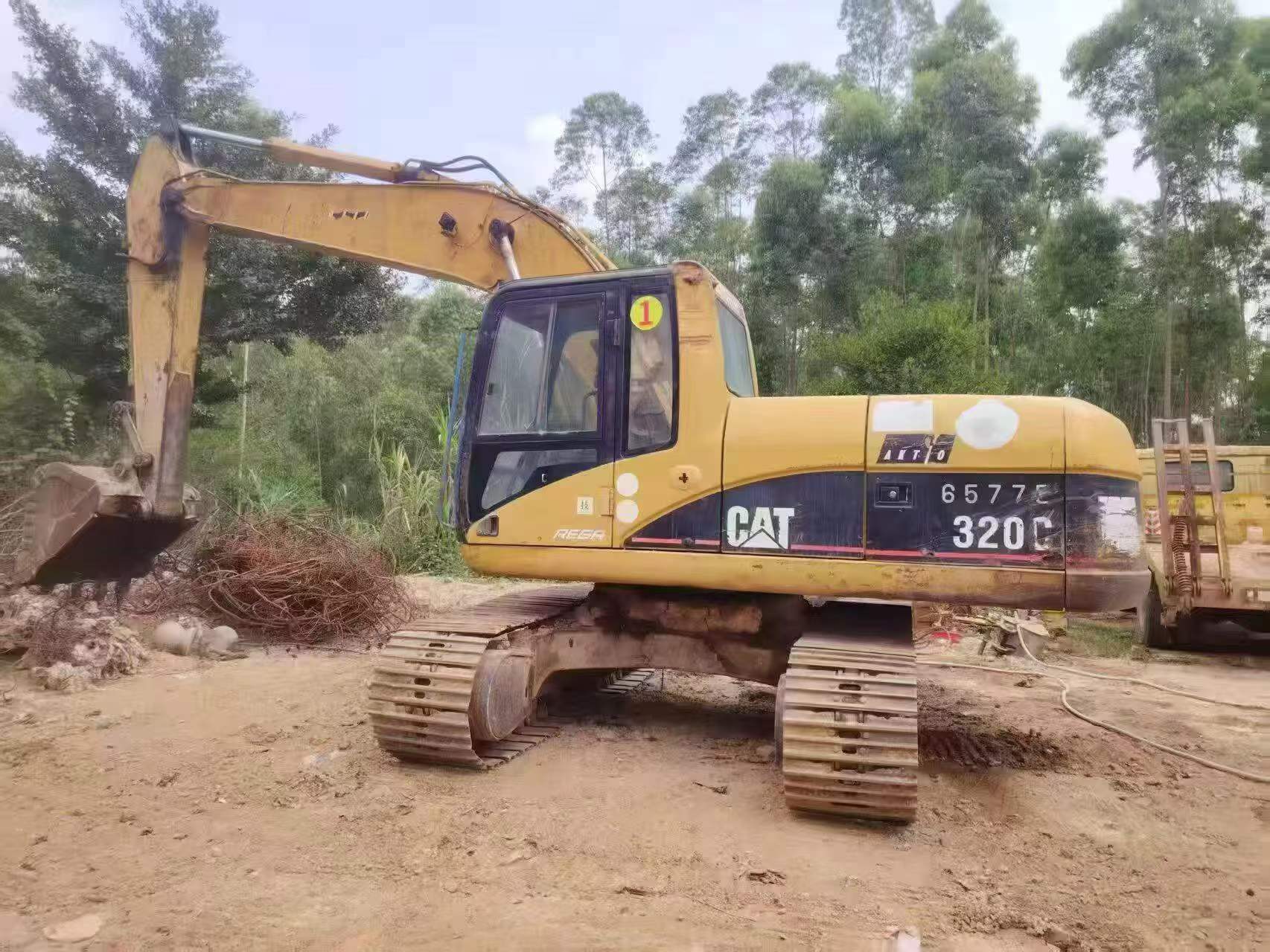 Buy Caterpillar 320C Used Excavator / 4