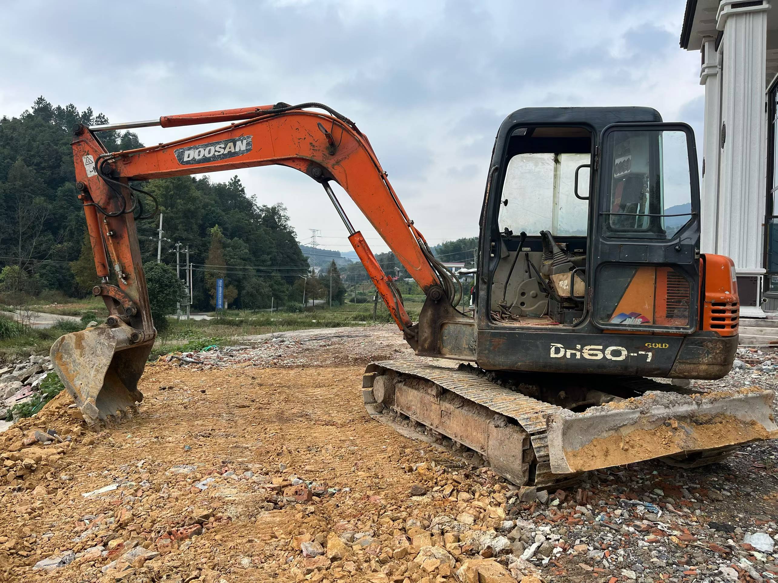 Buy Doosan DH55 Used Excavator / 4