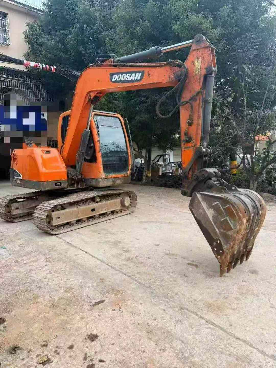Buy Doosan DX75 Used Excavator / 2