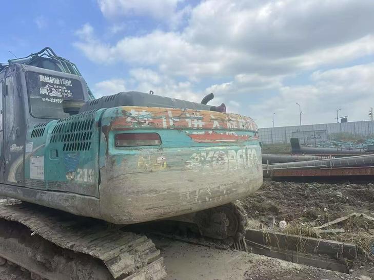 Buy Kobelco SK210 Used Excavator / 1