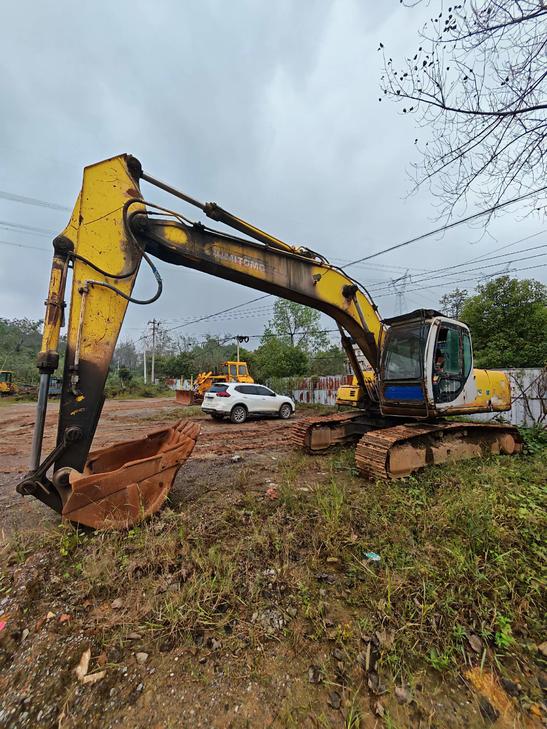 Buy Sumitomo SH200-3 Used Excavator / 1