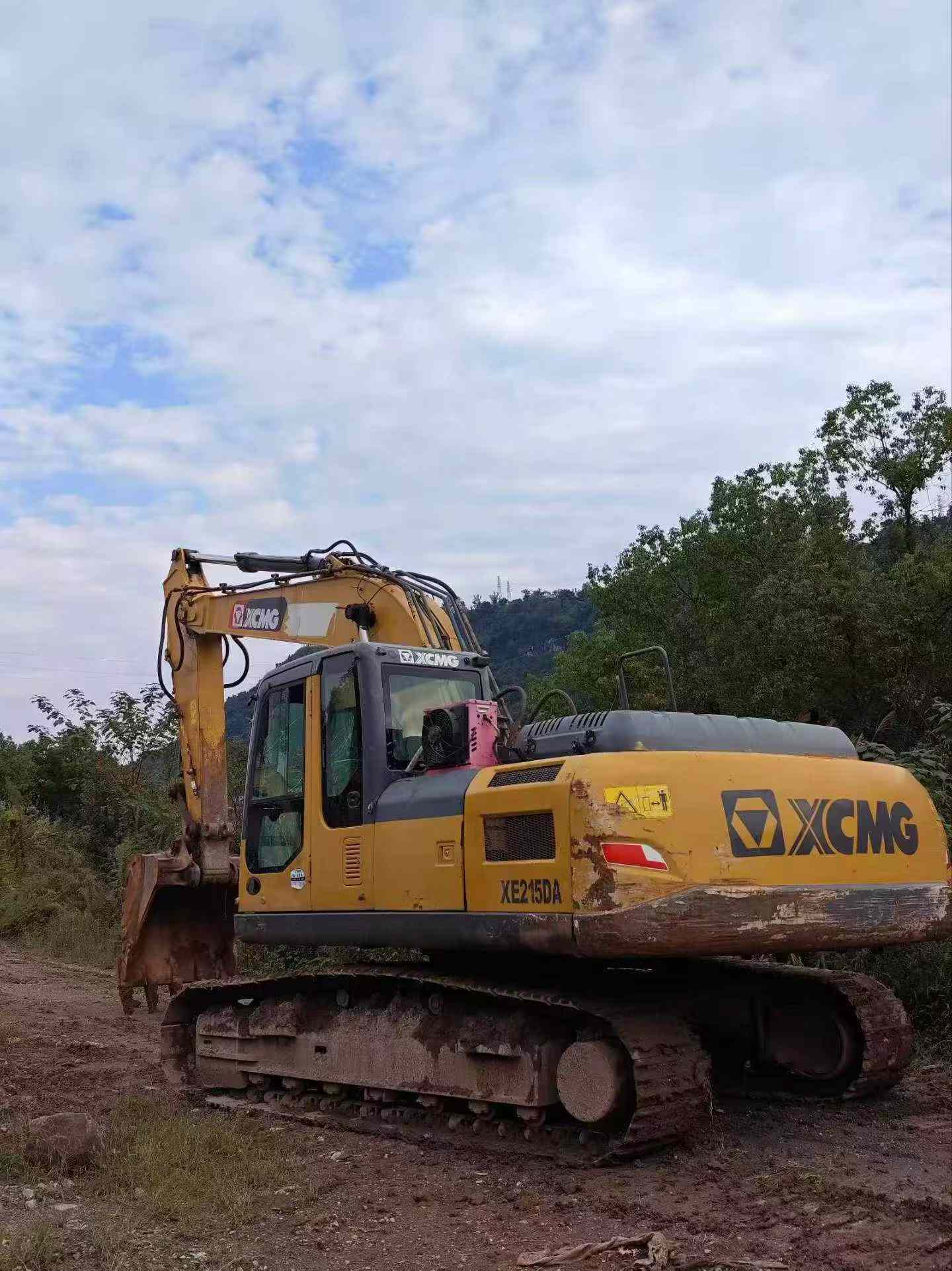 Buy XCMG LW200 Used Excavator / 3
