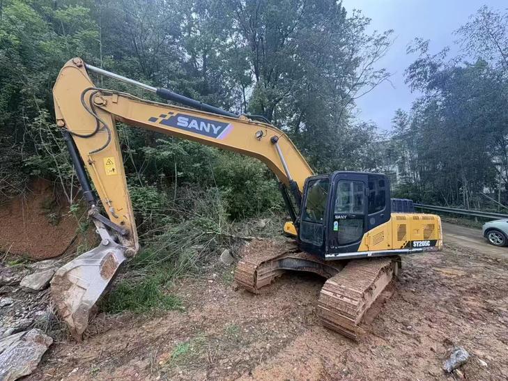 Buy Sany SY205C Used Excavator / 1
