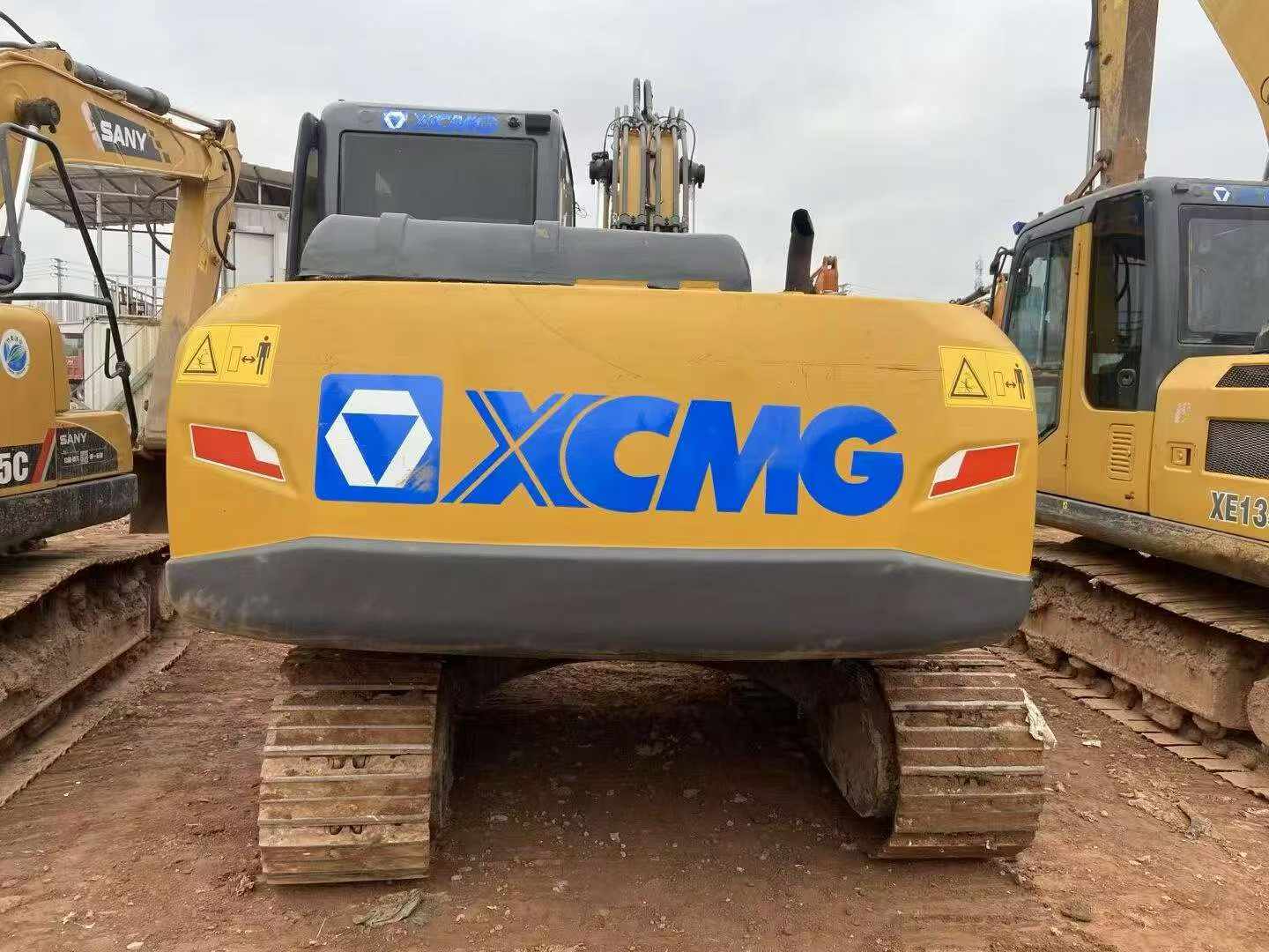 شراء حفارة XCMG LW200 مستعملة / 7