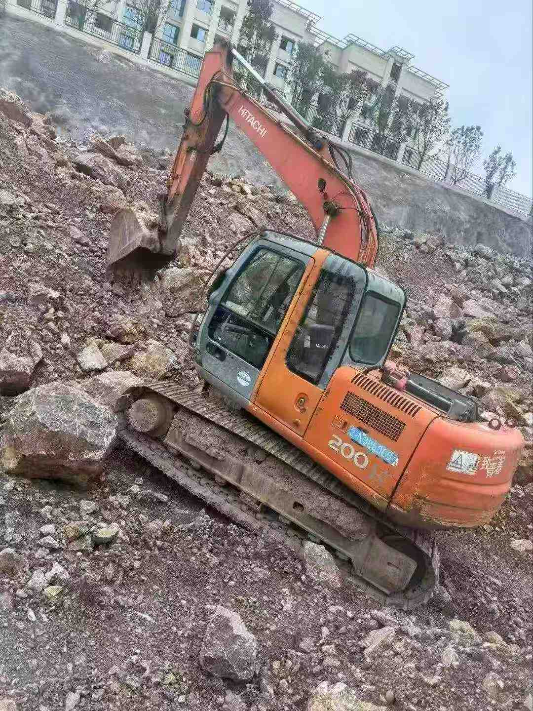 Buy Hitachi EX130 Used Excavator / 4
