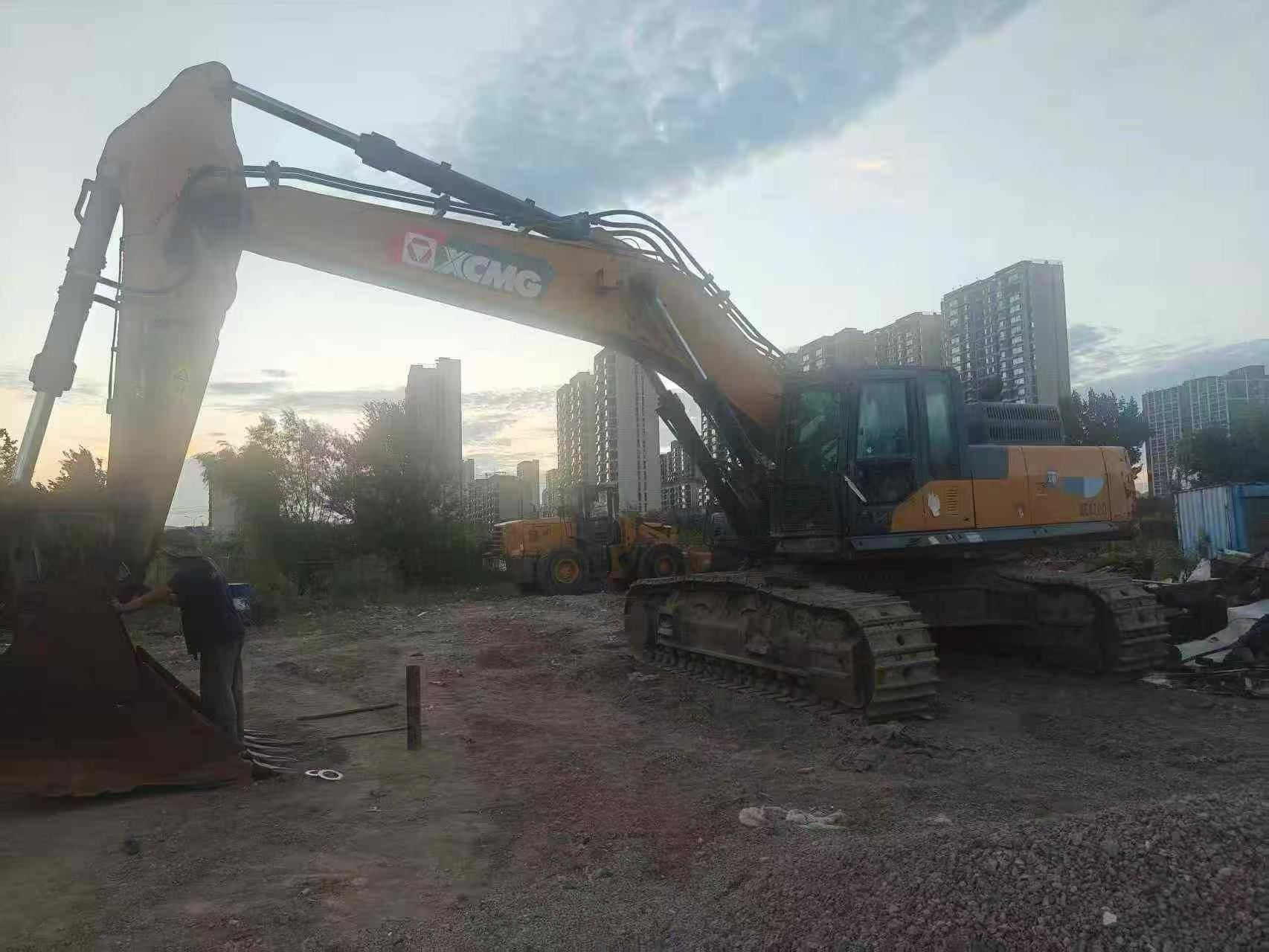 Buy XCMG Used Excavator / 2