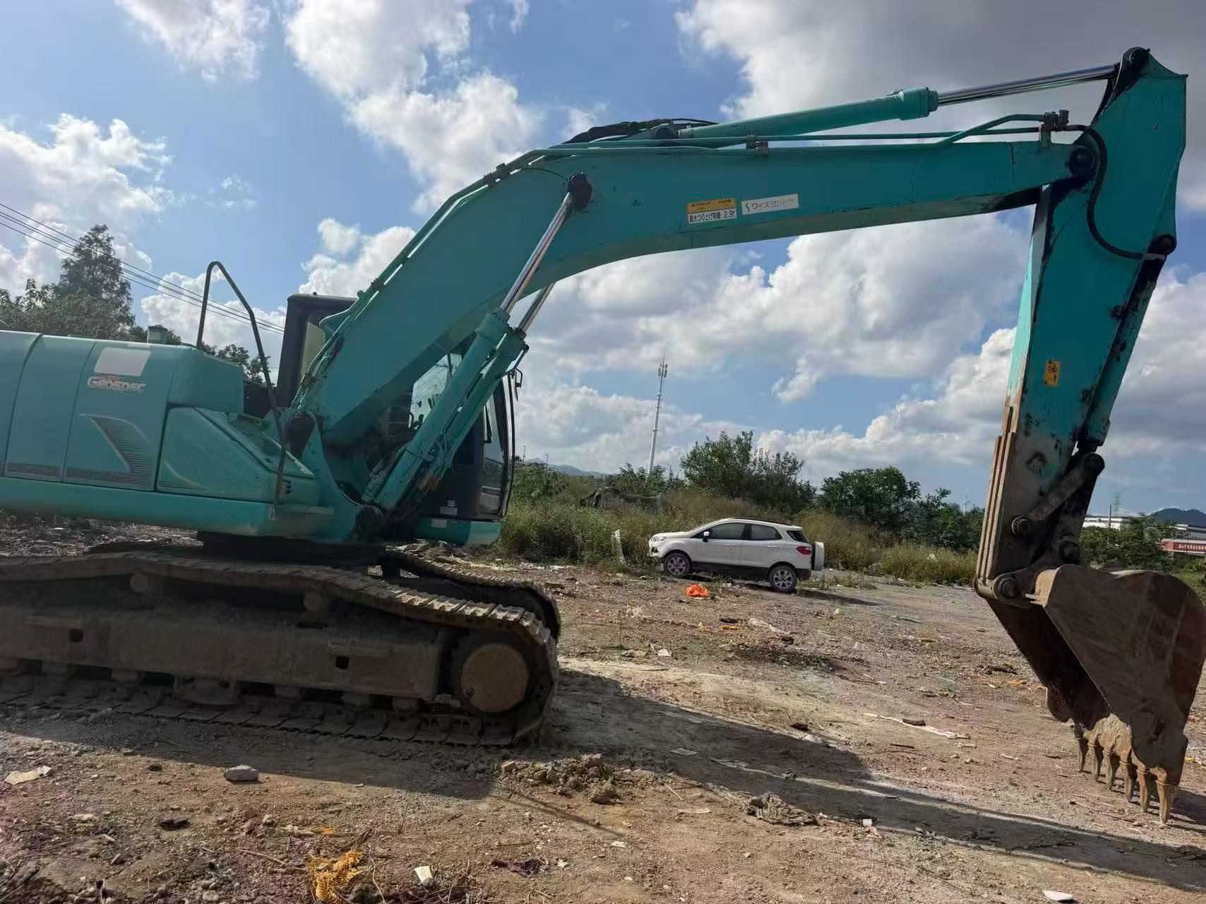 Buy Kobelco SK200-2 Used Excavator / 3