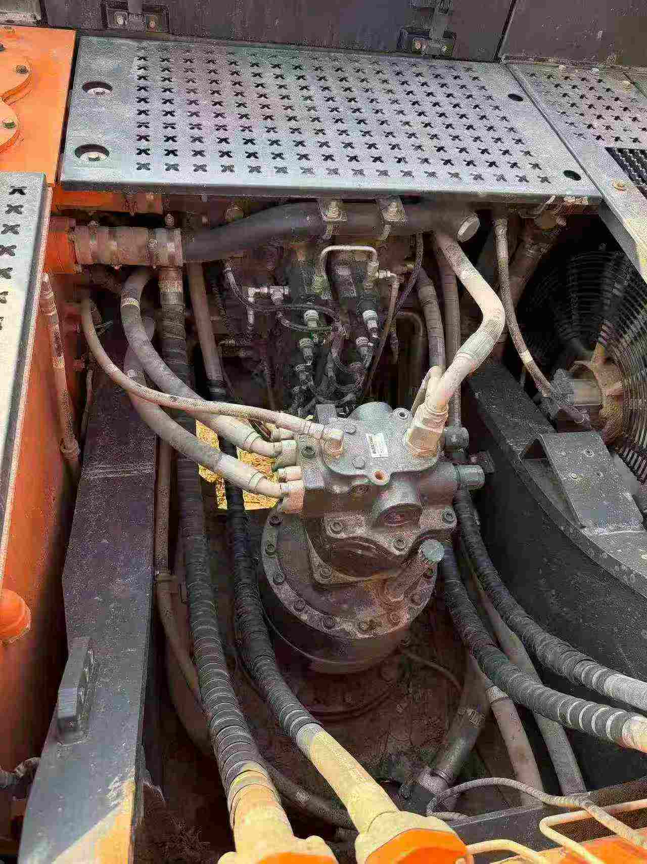 Buy Doosan DX380LC-5 Used Excavator / 6