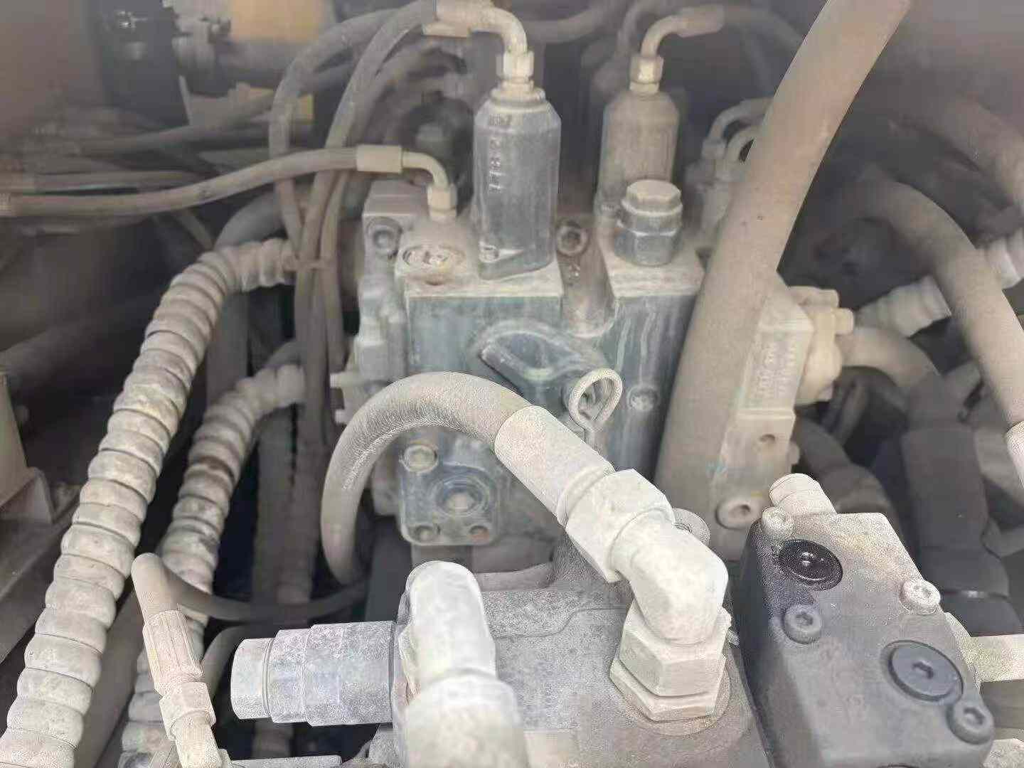 شراء حفارة XCMG LW400K مستعملة / 4