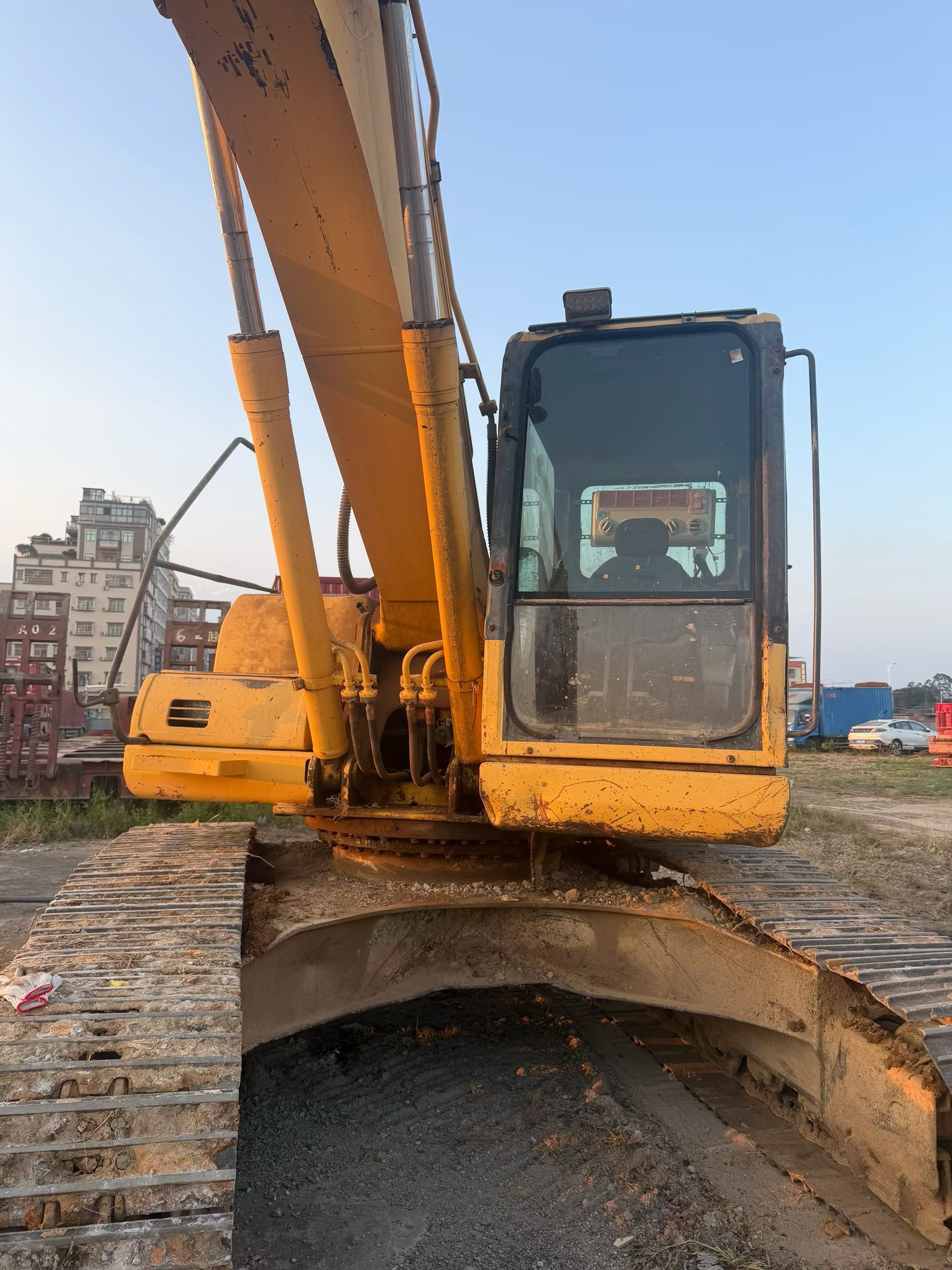 Buy Komatsu PC210-7 Used Excavator / 4