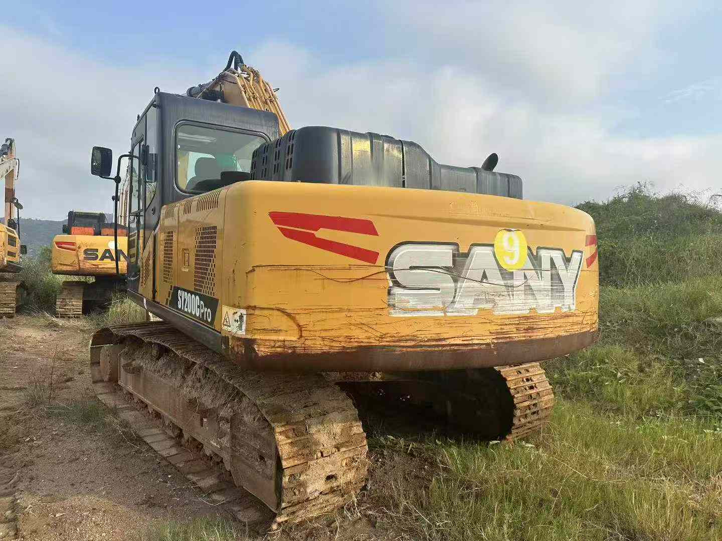 Buy Sany SY200C Used Excavator / 2