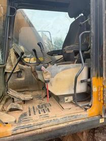 Buy Sany SY135 Used Excavator / 4 Buy Sany SY135 Used Excavator / 4