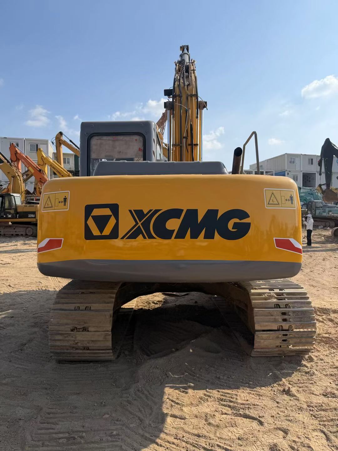 Buy XCMG LW150FV Used Excavator / 9