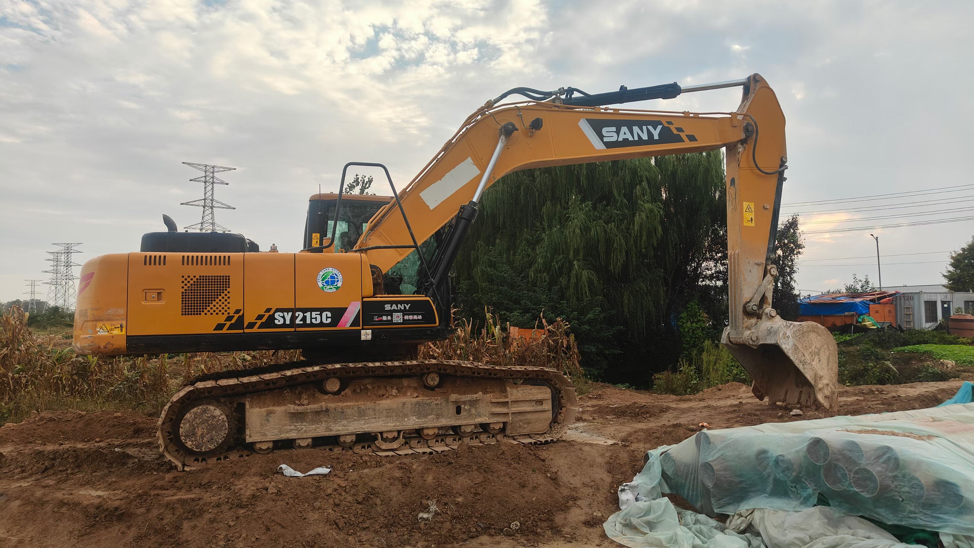 Buy Sany SY205C-8 Used Excavator / 3