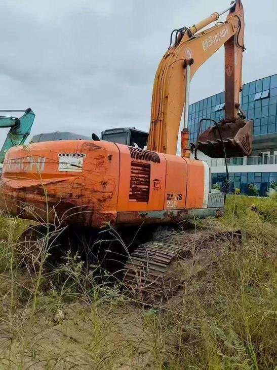 Buy Hitachi EX250-5 Used Excavator / 1