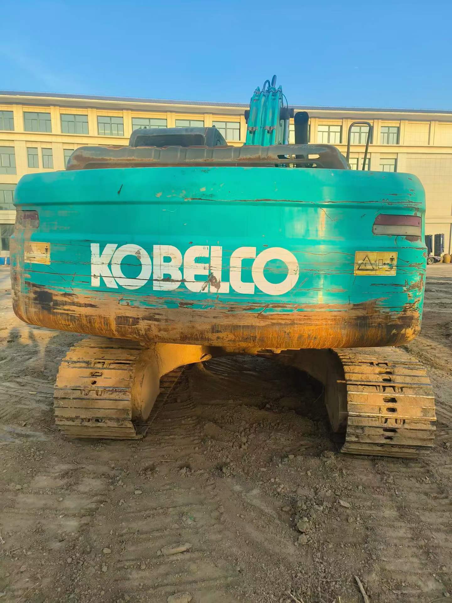Buy Kobelco SK200-8 Used Excavator / 9