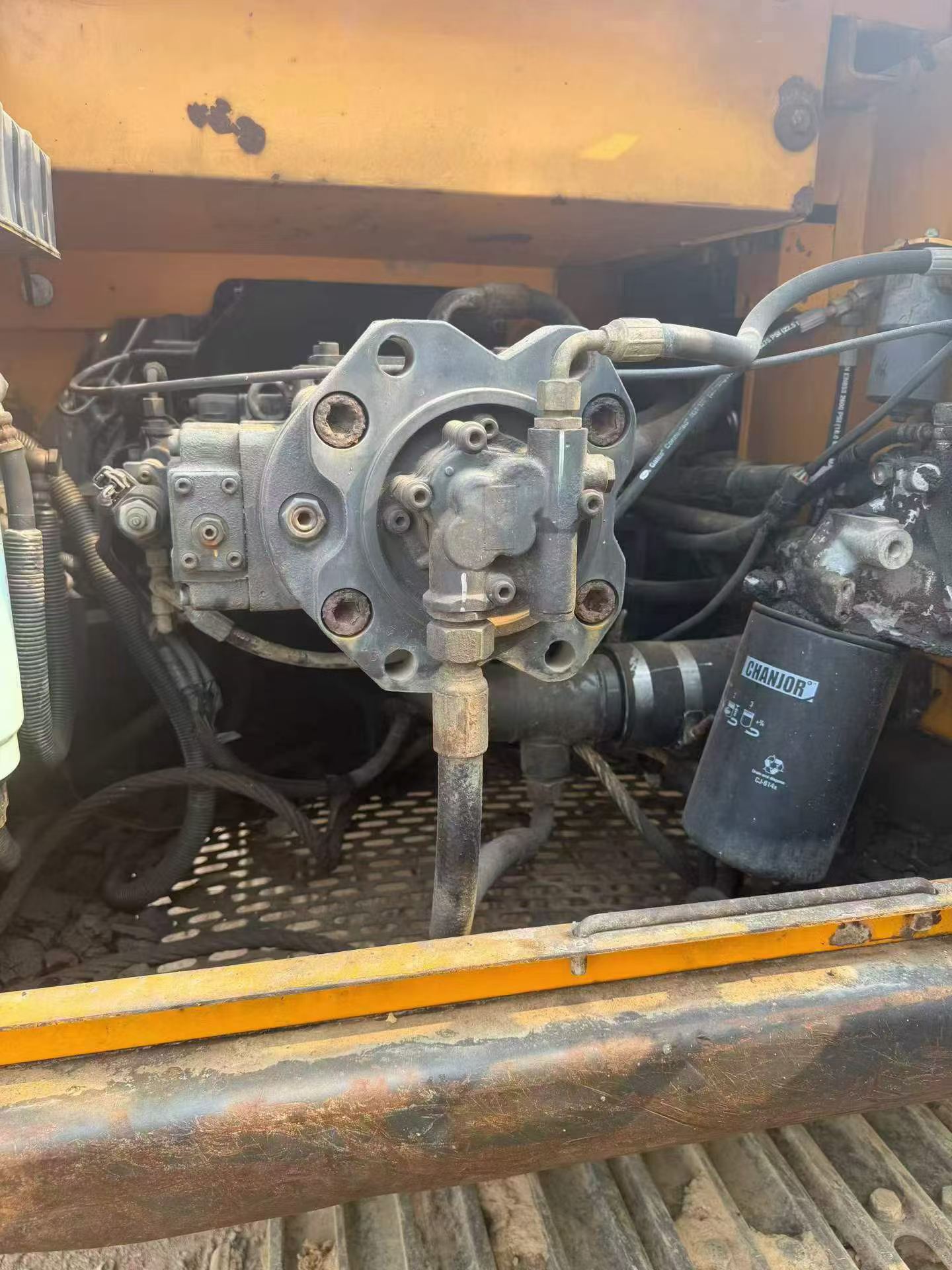 Buy Sany SY215C Used Excavator / 4