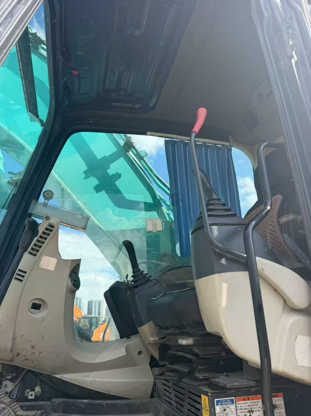 Buy Kobelco SK200-2 Used Excavator / 9