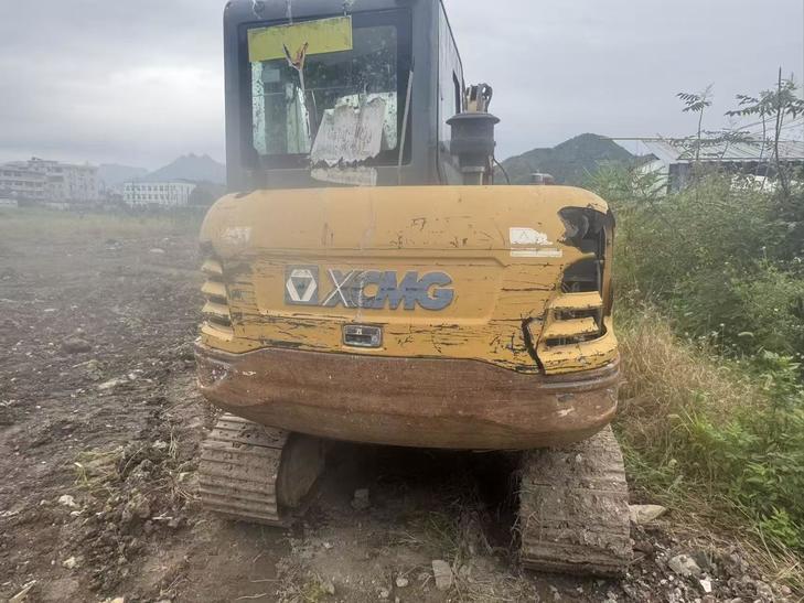 Buy XCMG LW60G Used Excavator / 1