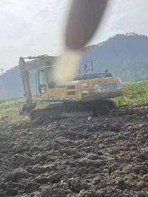 Buy XCMG XE215 Used Excavator / 3 Buy XCMG XE215 Used Excavator / 3