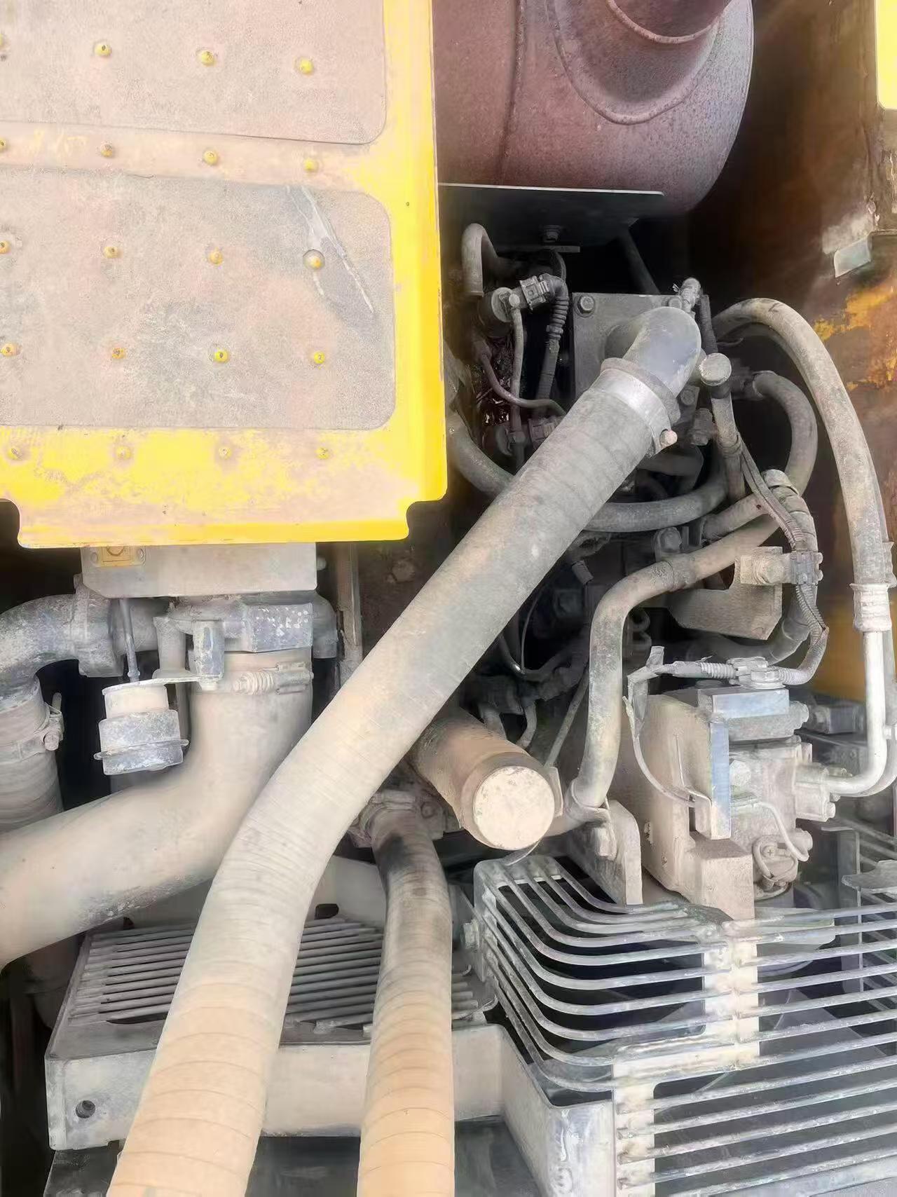Buy Komatsu PC110-7 Used Excavator / 3
