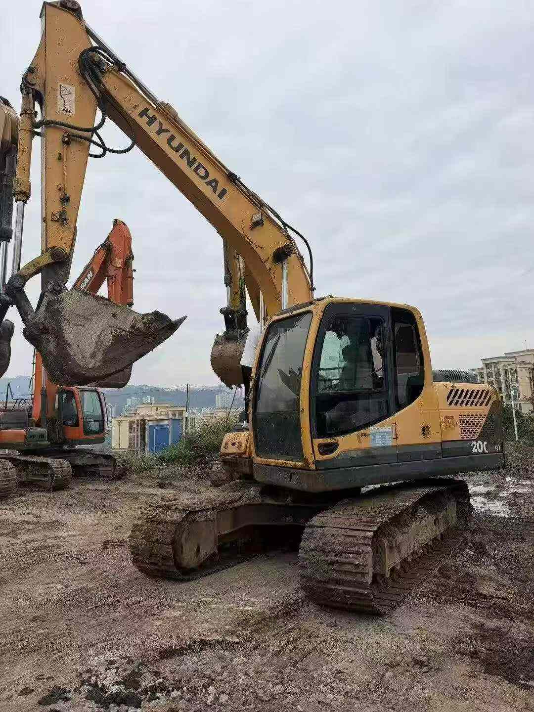 Buy Hyundai R150-7 Used Excavator / 4