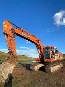 Buy Doosan DH215-7 Used Excavator / 5 Buy Doosan DH215-7 Used Excavator / 5
