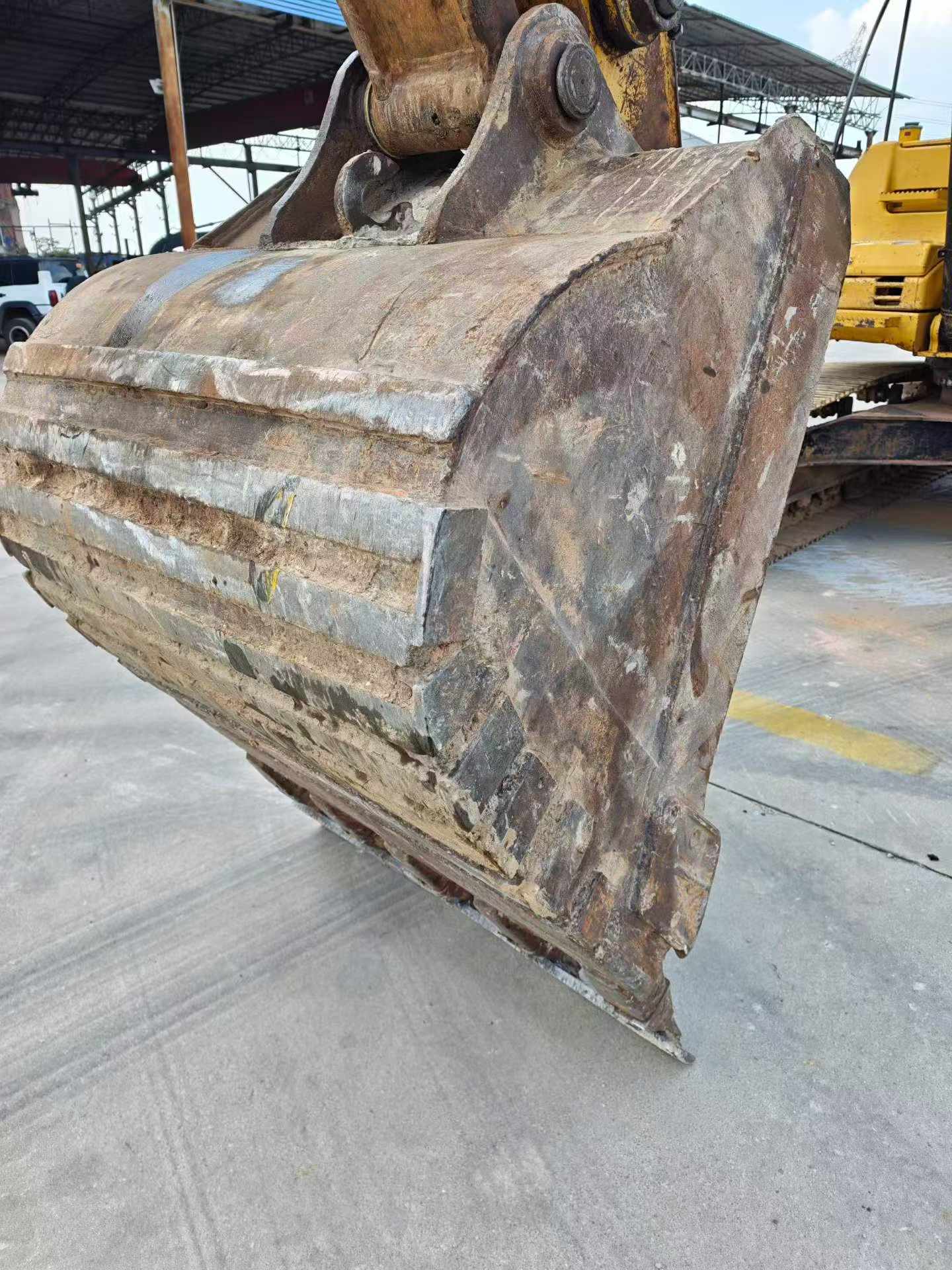 Buy Caterpillar 320D Used Excavator / 9