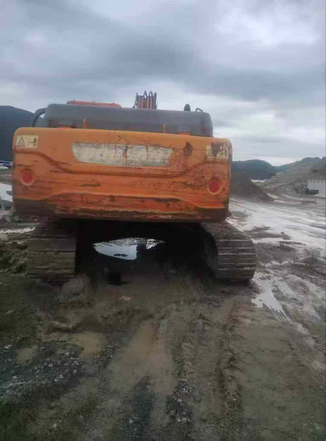 Buy Doosan DX260LC Used Excavator / 3
