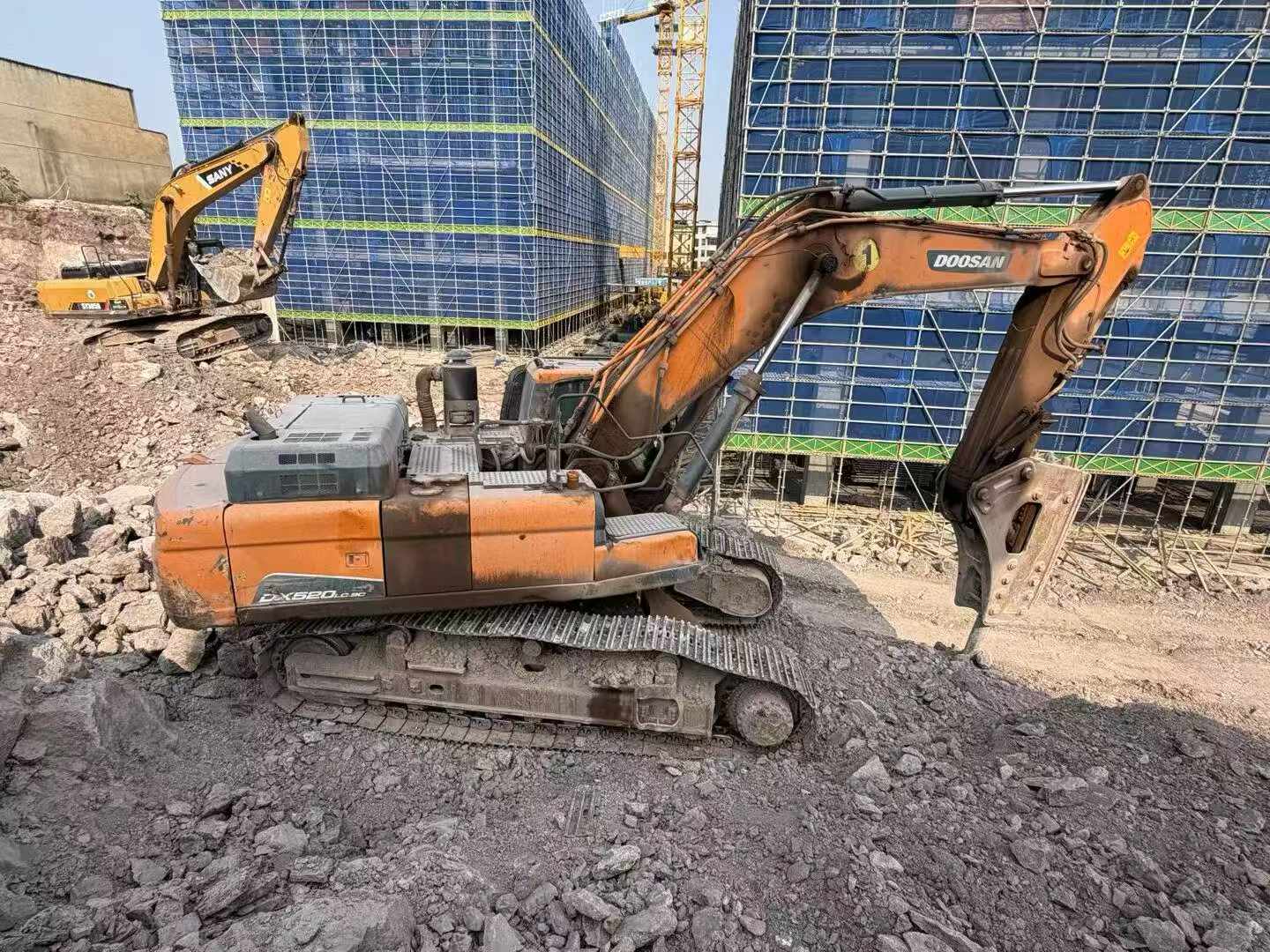 Buy Doosan DX520LC Used Excavator / 2