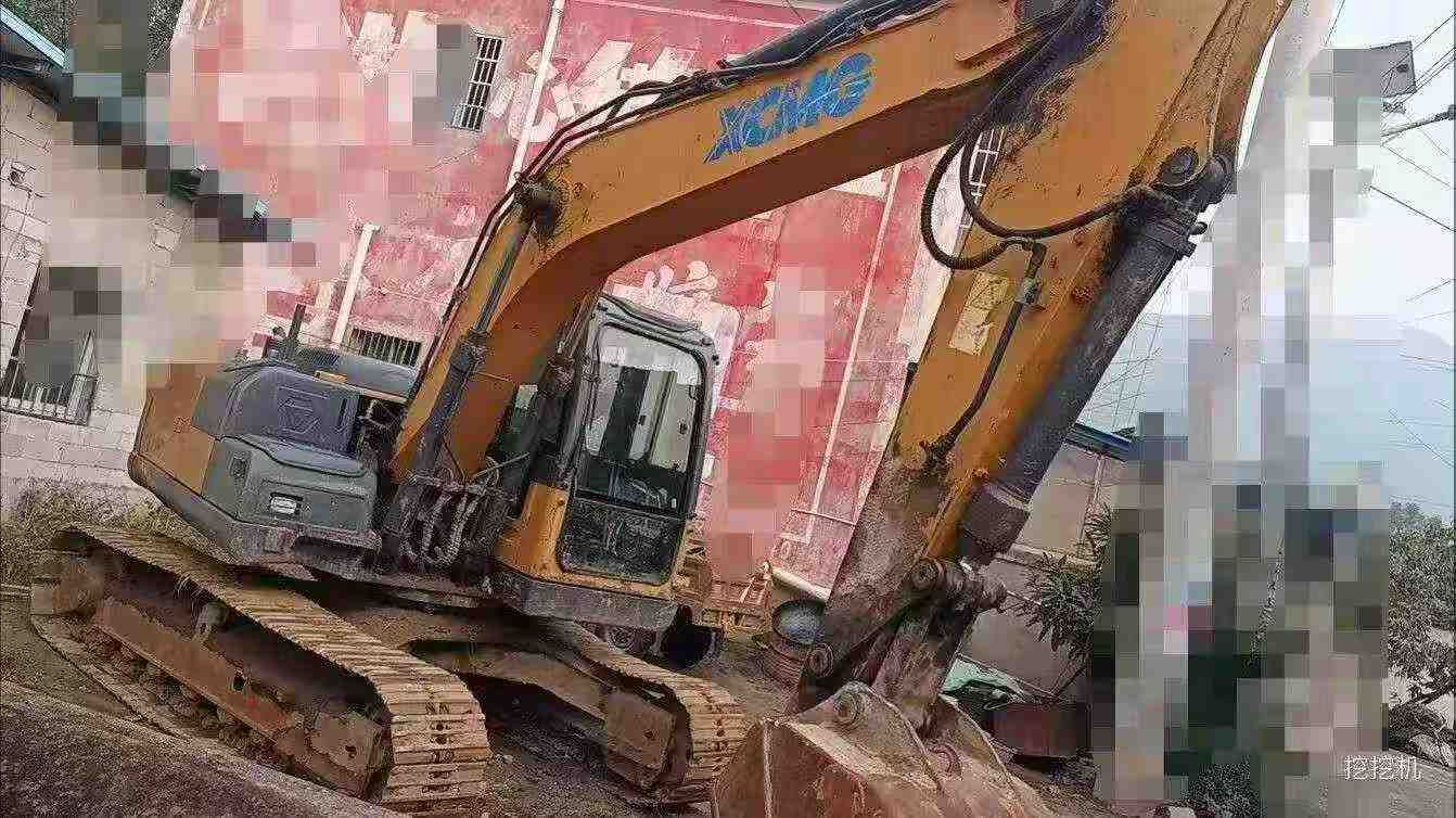 Buy XCMG XE135B Used Excavator / 3