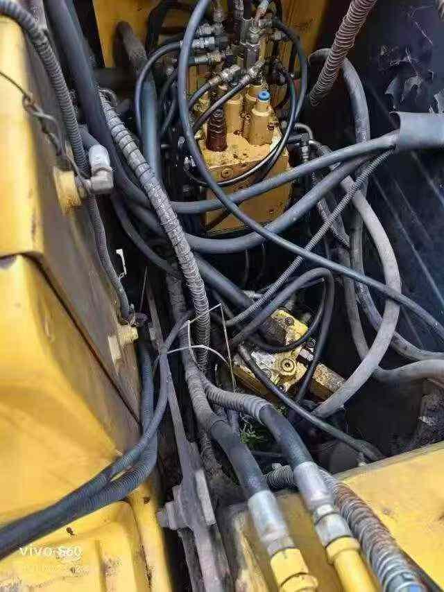 Buy Hyundai R80G Used Excavator / 4